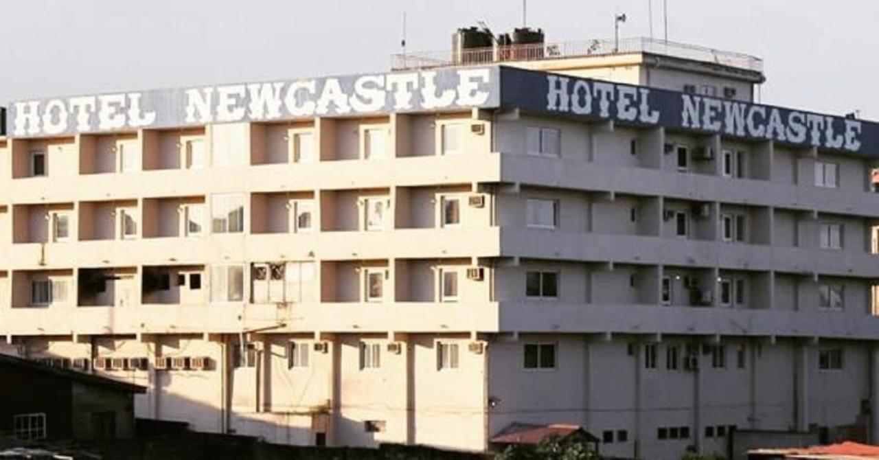 Hotel Newcastle Лагос Екстериор снимка